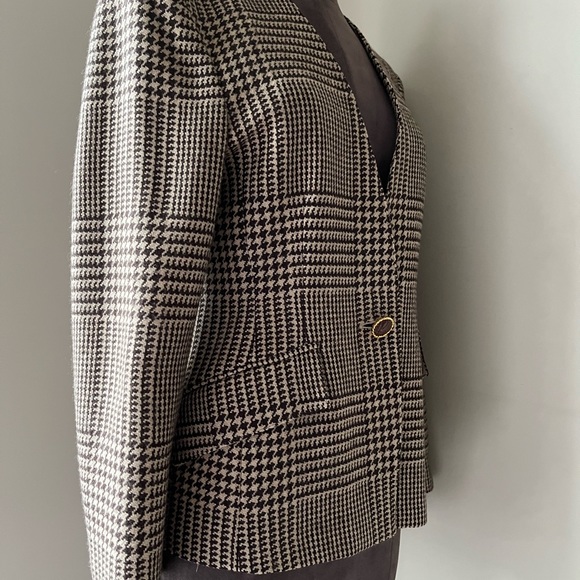 Vintage MaxMara Wool Jacket - Picture 6 of 12